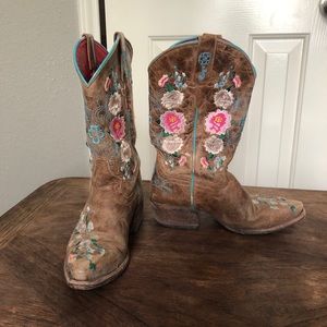Macie Bean cowgirl boots. Size 2